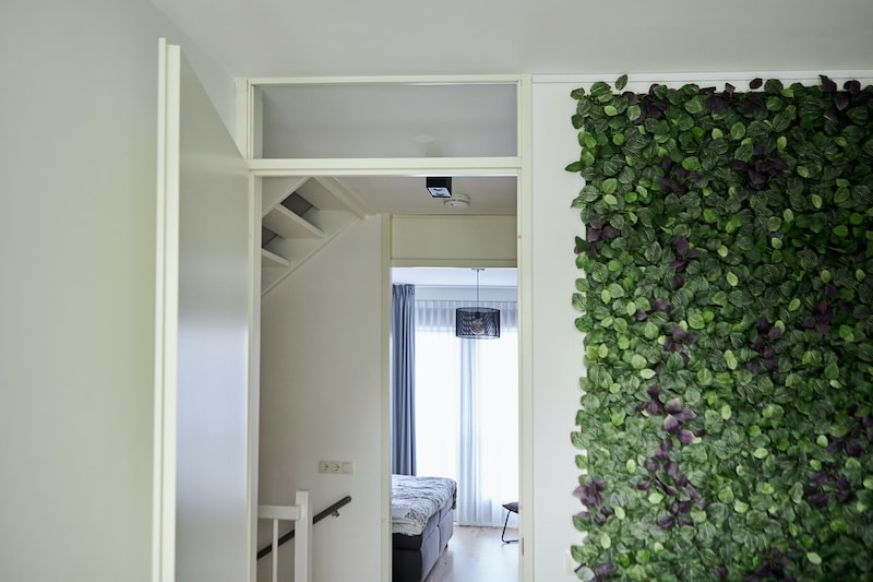 Close Transom window door