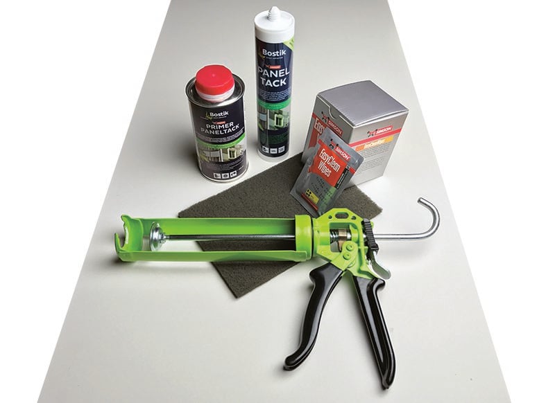 DIY HPL Desk belongings