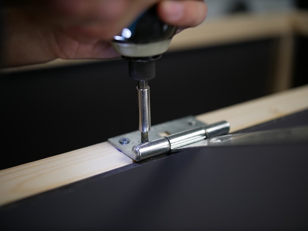 DIY outdoor cushion storage box attach hinch