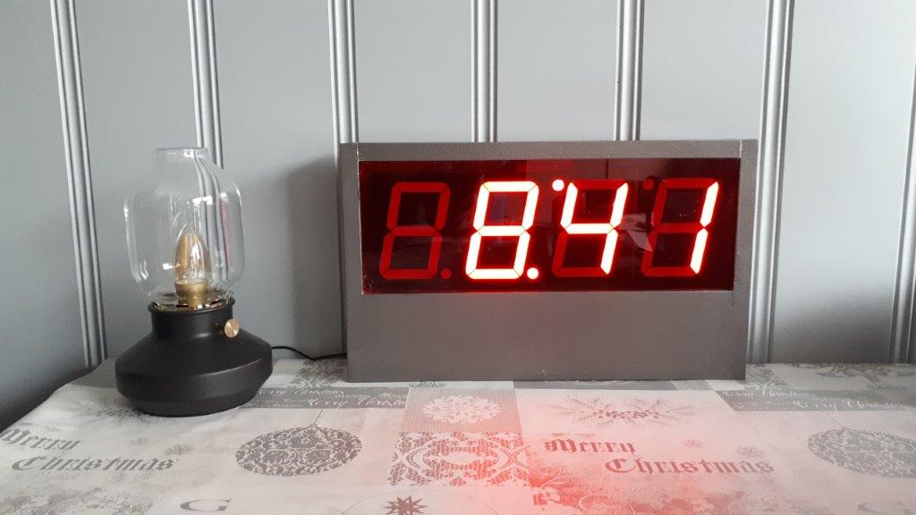 Digital clock