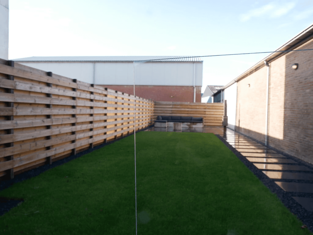 Insulation-value-of-polycarbonate-vs-glass