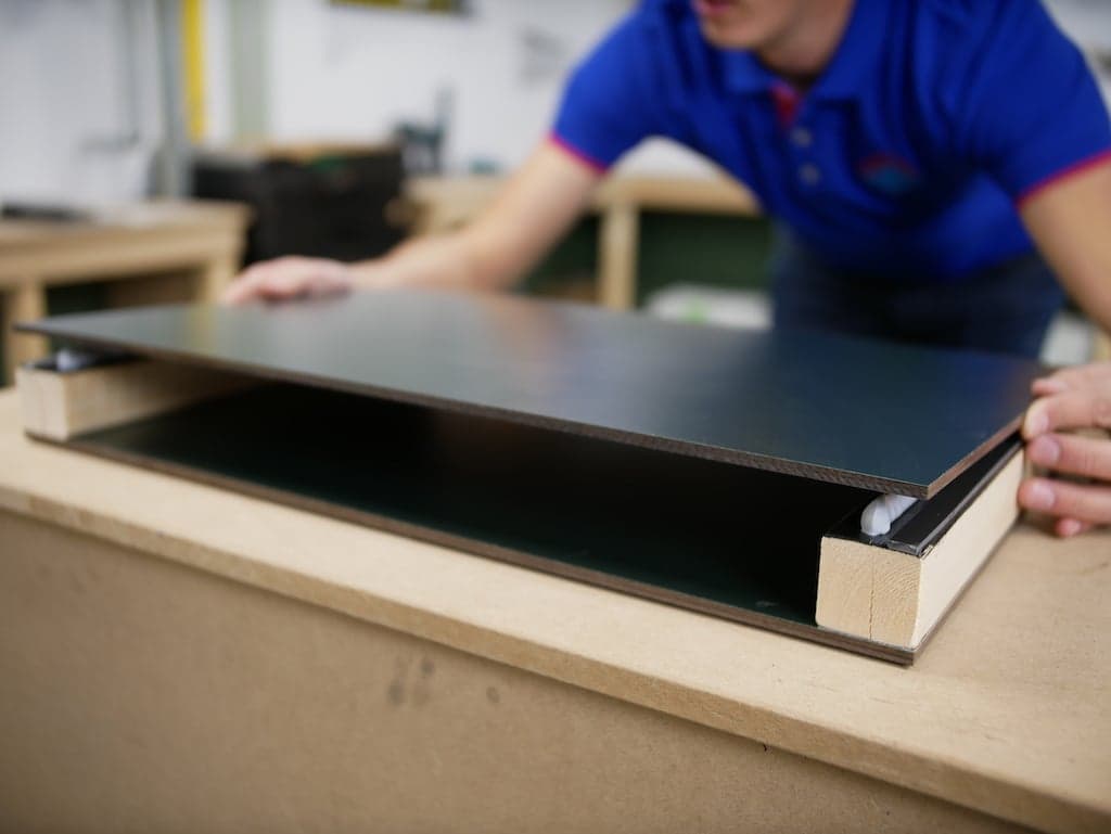 Trespa bonding - fixing trespa panels to cavity space