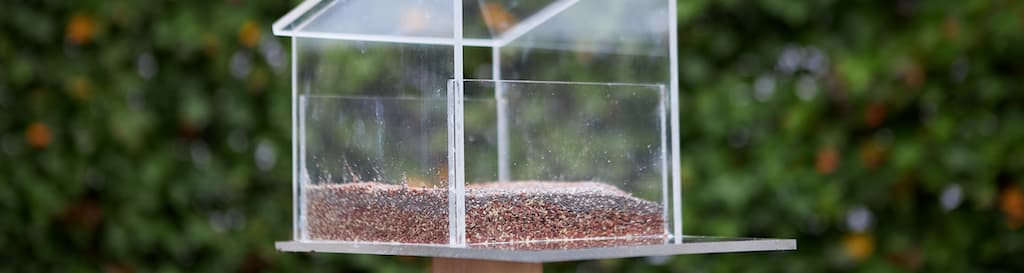 How to build a bird feeder banner