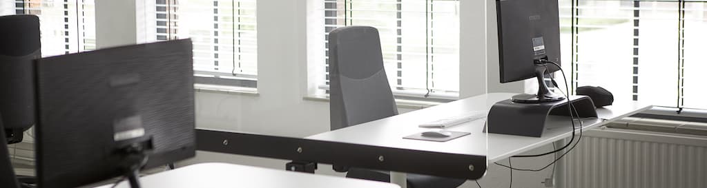 Make your office Corona-proof with perspex