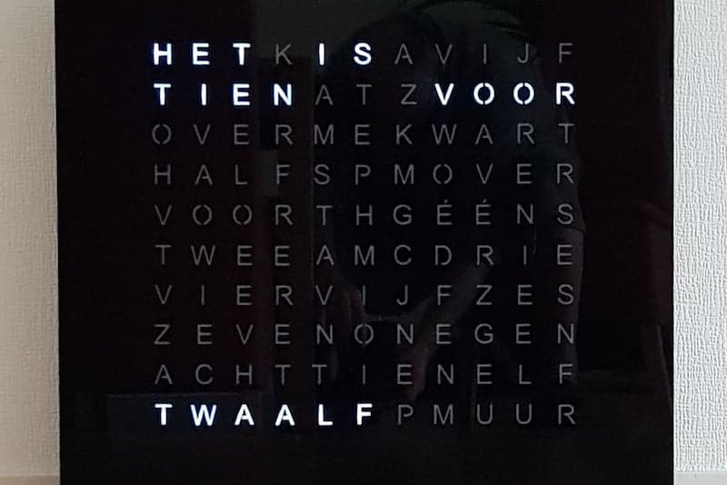 make your own word clock