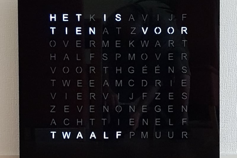 make your own word clock
