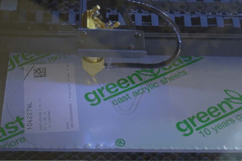 Making a mould for epoxy plexiglass lasering