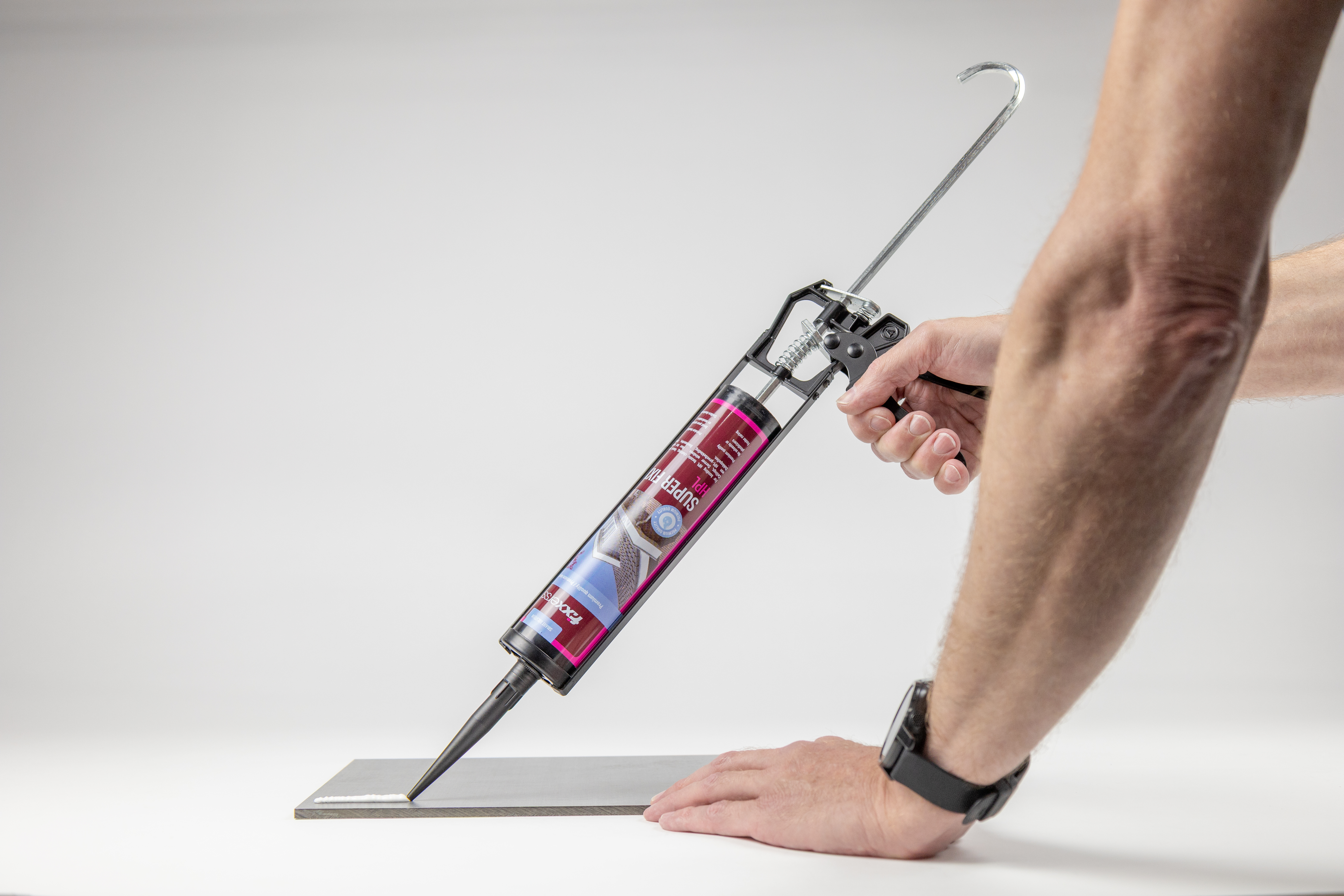 133_Caulking gun