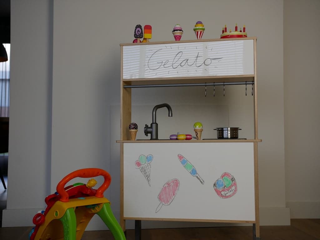 IKEA play kitchen hack