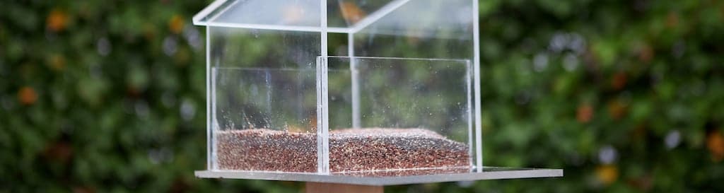 How to build a bird feeder banner