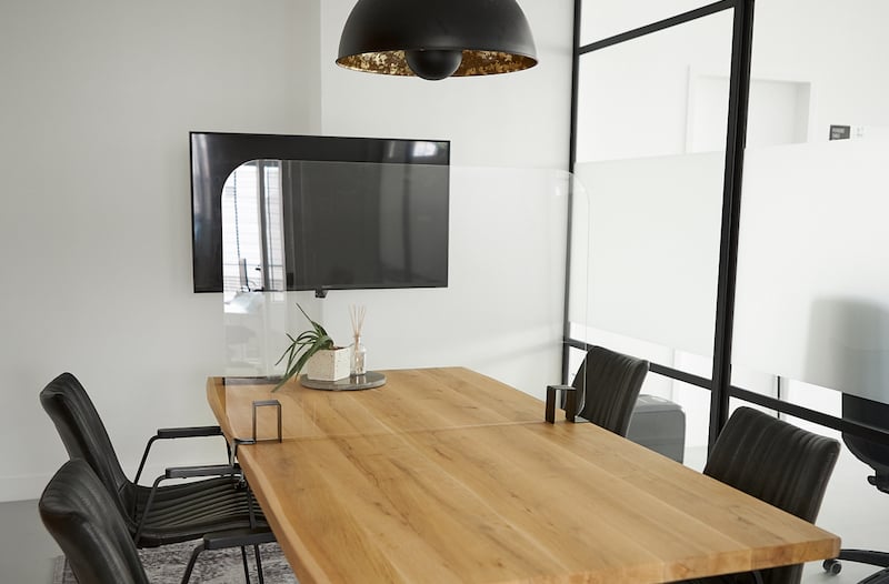 Perspex table screen for meetings