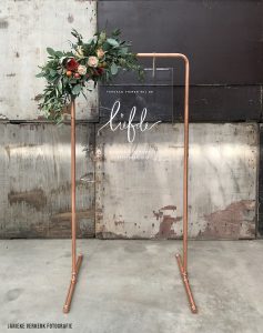 DIY wedding welcome sign