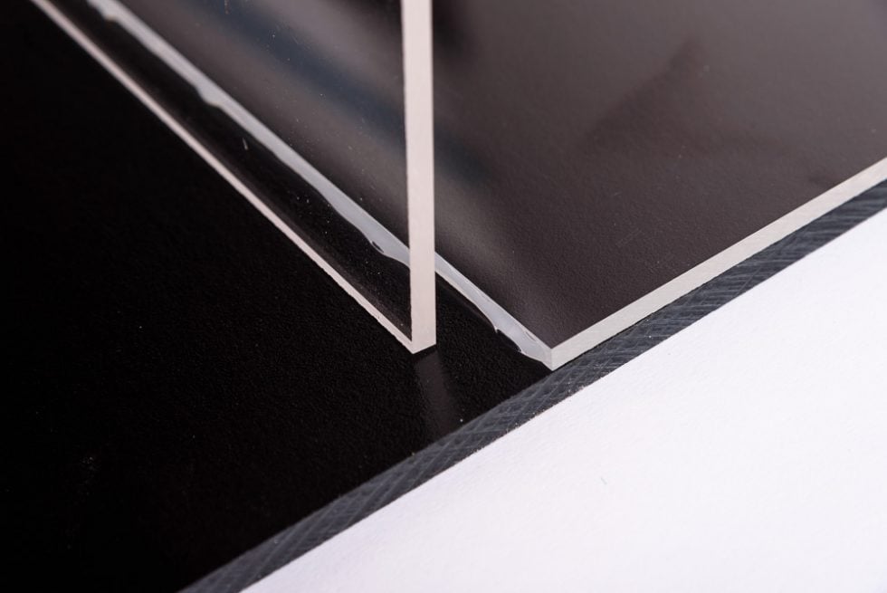 Glueing polycarbonate Everything you need to know