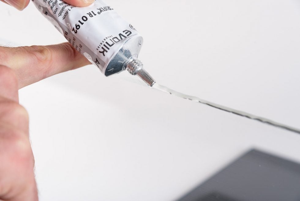 Glueing polycarbonate Everything you need to know