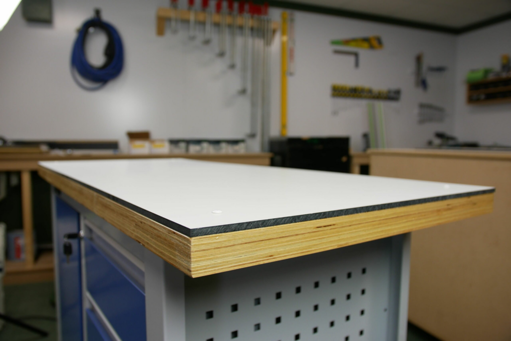 HPL table top workbench