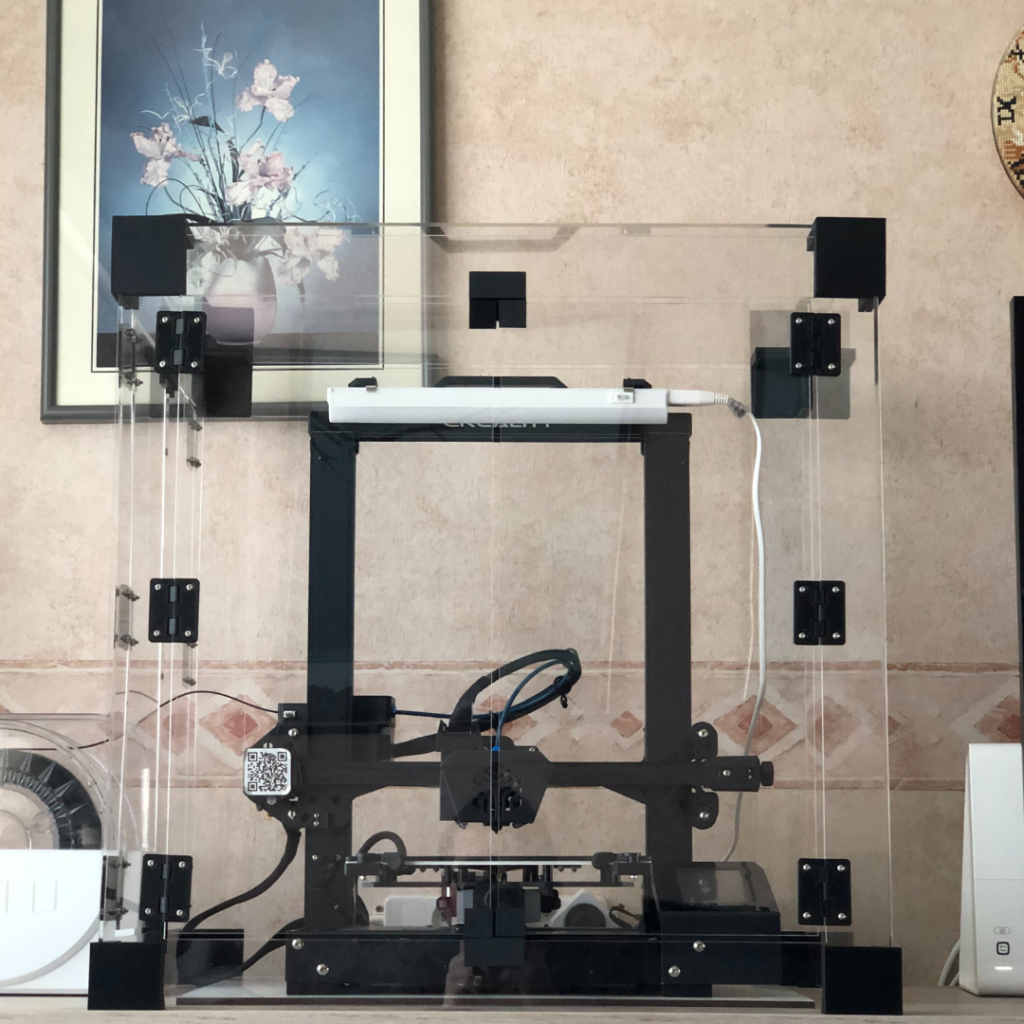 3D printer housing in plastic